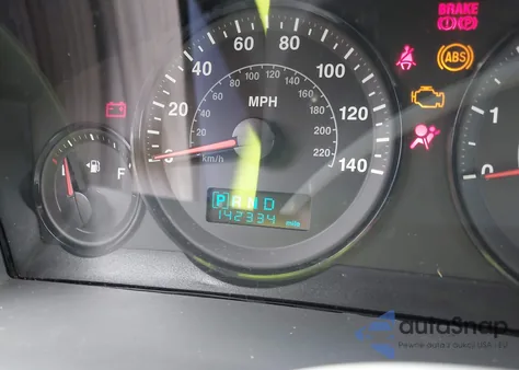 2005 Jeep Grand Cherokee Laredo z USA, uszkodzony, nr VIN 1J8GR48K55C601842